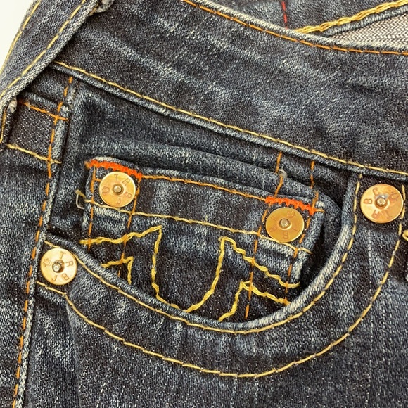TRUE RELIGION CROP JEANS - Picture 3 of 10